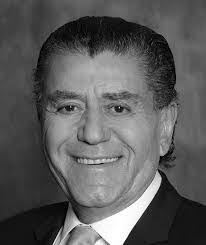 Von Gray's Instagram, Twitter & Facebook