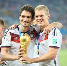 In 1840 there were 21 ginter families living in ohio. Matthias Ginter Bvb Weltmeister Beginnt In Der U21 Von Vorn Welt