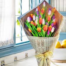 Well, soothing white roses would be a magical yet relaxing congratulations to offer to them. Which Flowers Are Apt For Saying Congratulations Ferns N Petals
