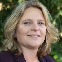 70+ perfiles de «Urbach»