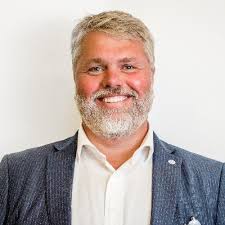 Jan Pedersen's Instagram, Twitter & Facebook