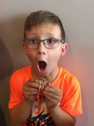 Anna Clouse's Instagram, Twitter & Facebook