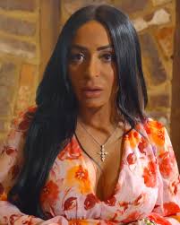 wow okay that was A LOT fam! 🤯 what did you all think of tonight's  #JSFamilyVacation premiere? ⬇️