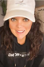 Hello everyone! I'm Meik, owner of MeikMeals & The Lotus Program 💗 As the  creator of TLP I own the role of a Postpartum Chef 👩🏽‍🍳 ✨ • • 🤱🏽As  your clients