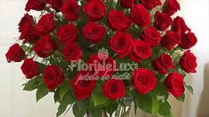 Alege să comanzi unul din aceste buchete cu flori online, cea mai la îndemână soluţie pentru a aduce un zambet persoanelor dragi din strainatate. Buchete Flori Youtube