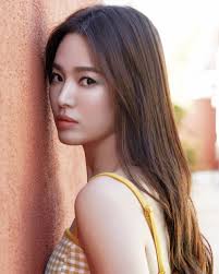 Born november 22, 1981) is a south korean actress. Song Hye Kyo Shows Off Her Style And Class In A Video Interview For Bottega Veneta Binge Post