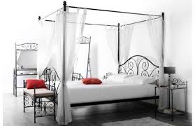 lit a baldaquin baroque noir 160x200 victoria miliboo lit baldaquin baldaquin lit