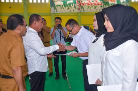 Sebanyak 2.774 lowongan diperuntukkan bagi pelamar lulusan sma dari kategori formasi umum. 1028 Sk Cpns Pemprov Sumut Diserahkan Akurat News