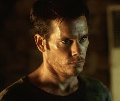 Stir of Echoes movie review and discussion