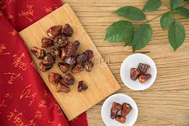 Kulit kayu manis sering digunakan dalam masakan sebagai rempah penumis dalam masakan seperti kari, rendang dan sebagainya. Lada Merah Dalam Rempah Ratus Gambar Unduh Gratis Imej 500886983 Format Jpg My Lovepik Com