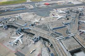Der flughafen frankfurt airport fra ffm ist der mit abstand groesste deutsche flughafen und zugleich eines der weltweit bedeutendsten luftfahrtdrehkreuze. Terminal 3 Erhalt Fordertechnik Von Schindler Und Haushahn Schindler