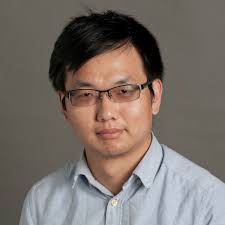 🔒💡Faculty Feature: Aaron Elmore📚🔒 Associate Professor of Computer  Science Aaron Elmore is one of four professors that run the ChiDATA  Research Team. His research focuses