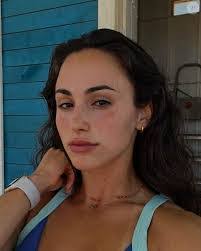 Eva Gallardo's Instagram, Twitter & Facebook