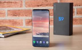 Samsung galaxy s9, üstün kamera performansı için özel olarak geliştirilmiş telefon modelleri arasında yer alıyor. Samsung Galaxy S9 Pretul Cat Va Costa Idevice Ro