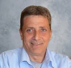 Lee Davison's Instagram, Twitter & Facebook