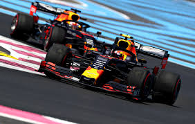 Het circuit paul ricard heeft een lengte van 5809 meter en is gelegen op een hoogvlakte nabij le castellet. De F1 Coureurs Hebben Het Moeilijk Op Een Verraderlijke Baan In Frankrijk Frankrijk Training Circuit