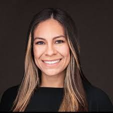 Nancy Oliva's Instagram, Twitter & Facebook