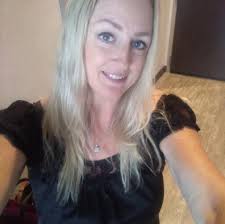 Does anybody know of a physician in the area that specializes In POTS? ￼