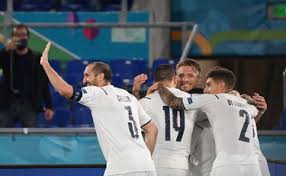 Berardi, immobile e insigne firmano un esordio trionfale. Europei 2021 L Italia Travolge La Turchia 3 0 Berardi Show Immobile E Insigne Cecchini Cosi Sognare Si Puo Libero Quotidiano