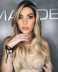 Frida Sofia's Instagram, Twitter & Facebook