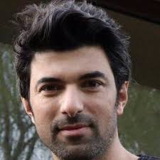 Claudia Quintans (Clau_Quintans@)