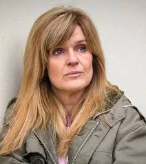 Siobhan Finneran takes the lead in Out of the Dust, a Netflix drama already  drawing praise. Find out more in the comments 👇