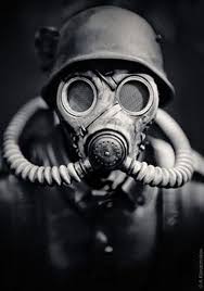 都市傳傳說 防毒面具人 終於在瑞士被拍下證據照片 驚 gas mask black and white face gas mask art