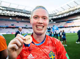 Lease plan scholarship in 2010 goes to hedvig lindahl. Hedvig Lindahl Ar Twitter World Cup Bronze Medalists Being Part Of A Team Like This Is An Amazing Feeling We Help Eachother Push And Demand High Standards The Final Didn T Happen
