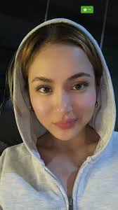 Comenzó a seguiré Como estas ? 🩷