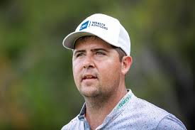 La competencia en Valle Alto continúa al rojo vivo y al término de la  segunda ronda, tres estadounidenses y un argentino levantan la mano para  hacerse del título en la VI Copa