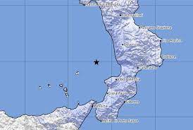 Terremoto in calabria, a cosenza, tra serra d'aiello e amantea: Hug Kmauvwsrvm