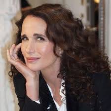 Better After 50 On Instagram Actress Fashion Model Mother And The Face Of L Oreal Paris Andie Macdowell 62 Says Age Is In 2020 Curly Girl Beauty Loreal Paris