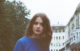Maisie peters was born on the 28th of may, 2000. Introducing Maisie Peters Gigs Tours Discover
