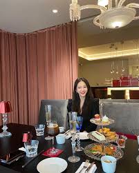 본인 한예슬 인스타그램에 과감히 남자친구 분 사진을 올렸더라구요 Nwazvb1vai Wmm
