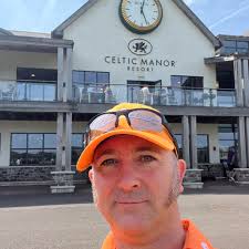 Hi, looking for recommendations of an Architect who can draw up plans to  convert our flat garage roof to pitched. Thanks in advance.