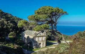 Pino Cap Corse L Eglise Santa Lucia Corse France Corsica Paysages Du Monde