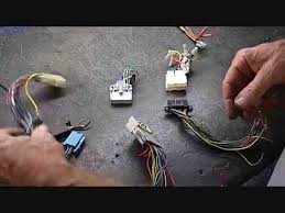 Free repair estimates for factory installed car audio, includs bose car amplifiers / speakers repair and how to car stereo removal and installation. Gm Delco Wire Harnesses And Antenna Adapters Youtube