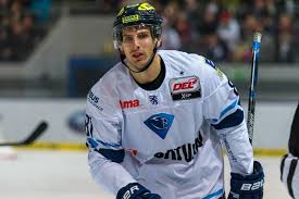 The latest stats, facts, news and notes on dominik kubalik of the chicago blackhawks. Fruherer Tschechischer Nationalspieler Tomas Kubalik Schliesst Sich Den Eispiraten Crimmitschau An Eishockey News