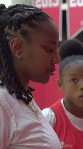 St John’s Hall of Famer Kia Wright @__thewright1 inspiring her AAU team  @kwietstorm_basketball at a clinic at St. John’s university hosted by  @stjohnswbb