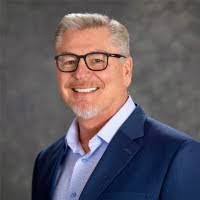 Carina Ross's Instagram, Twitter & Facebook