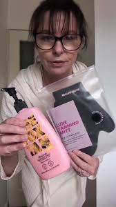 The Fox Tan Gradual Tanning Lotion