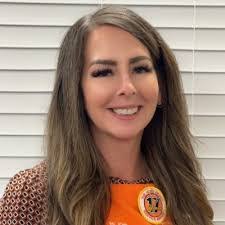 Feuy Saelee's Instagram, Twitter & Facebook