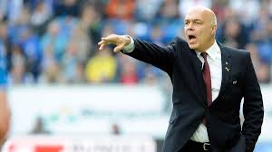 Schalke will shootingstar langfristig binden: Fc Schalke 04 Christian Gross Soll Neuer Trainer Werden Eurosport