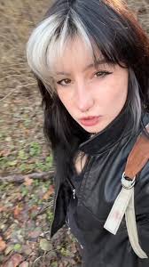 I have too many bottles, give me some ideas as to what I should do with  them PLEASE #greenscreen #mudlarking #explore #bottlehunting #relichunting 