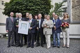In future, around 200 members of staff employed there will supply 12 million people with banknotes and coins. Initiativkreis Religionen In Essen Erhalt Pax Preis Essen Ruhr