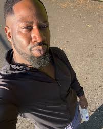 Showing a buyer homes