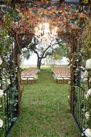 Champagne Ivory And Gold Secret Garden Inspired Wedding Tampa Garden Club Garden Wedding Venue Tampa Wedding Venue Secret Garden Wedding