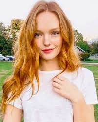 Samantha Cormier as America Singer from The Selection, NYT bestselling book  series by Kiera Cass