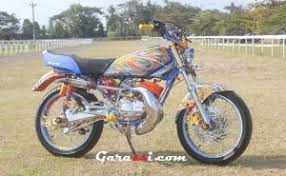 Cari rx king th2000 merah modif rapi elegant plat ad lokasi bantul via. Yamaha Rx King 2004 Jogjakarta Ingin Merubah Image King Garassi Majalah Otomotif Online