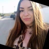 Sarah Toledano's Instagram, Twitter & Facebook